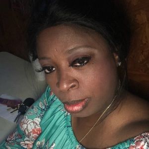 Meet your Posher, Latonya